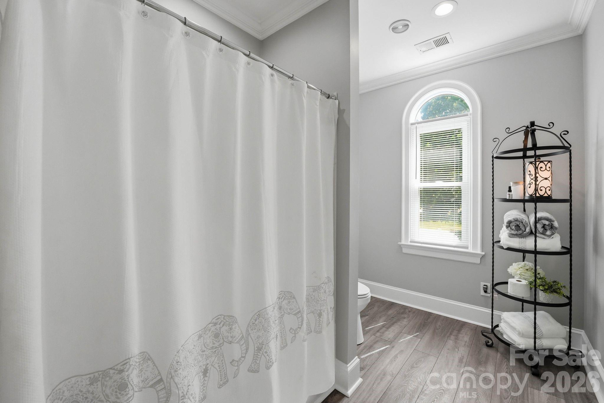 The Peninsula - Residential