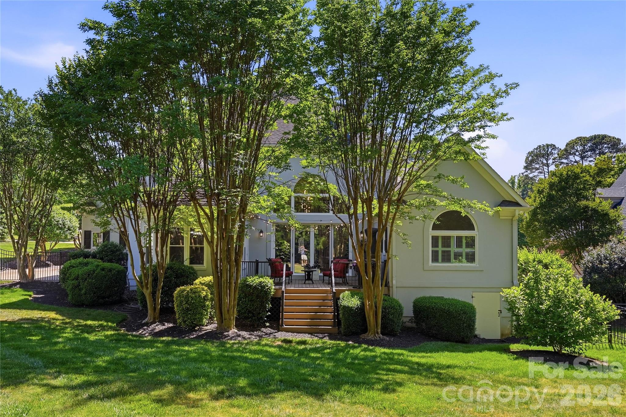 The Peninsula - Residential