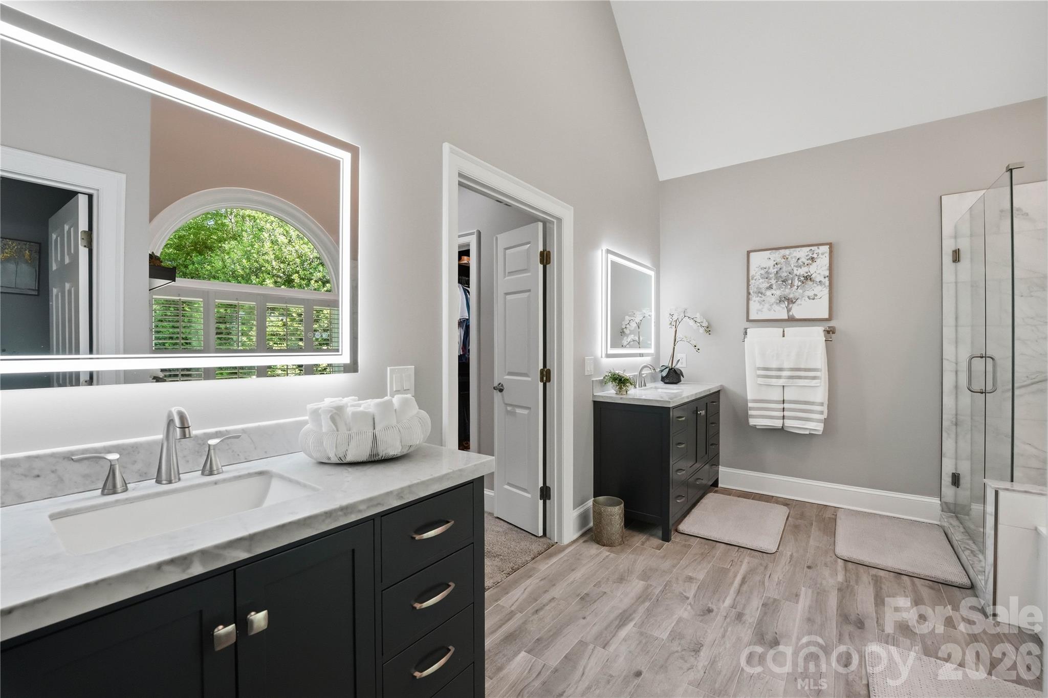 The Peninsula - Residential