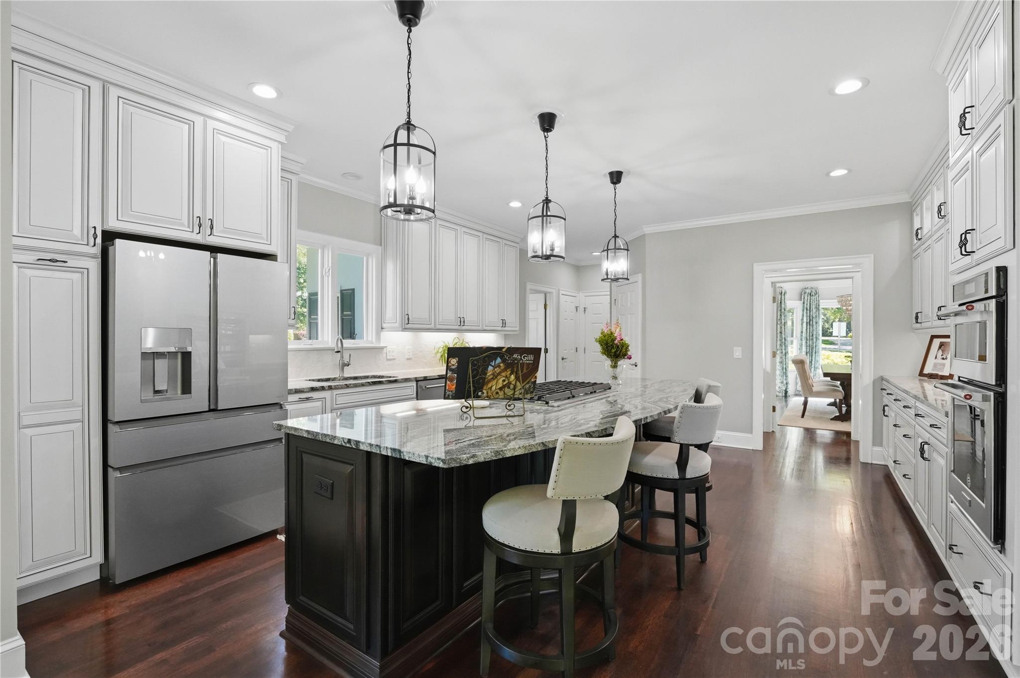 The Peninsula - Residential