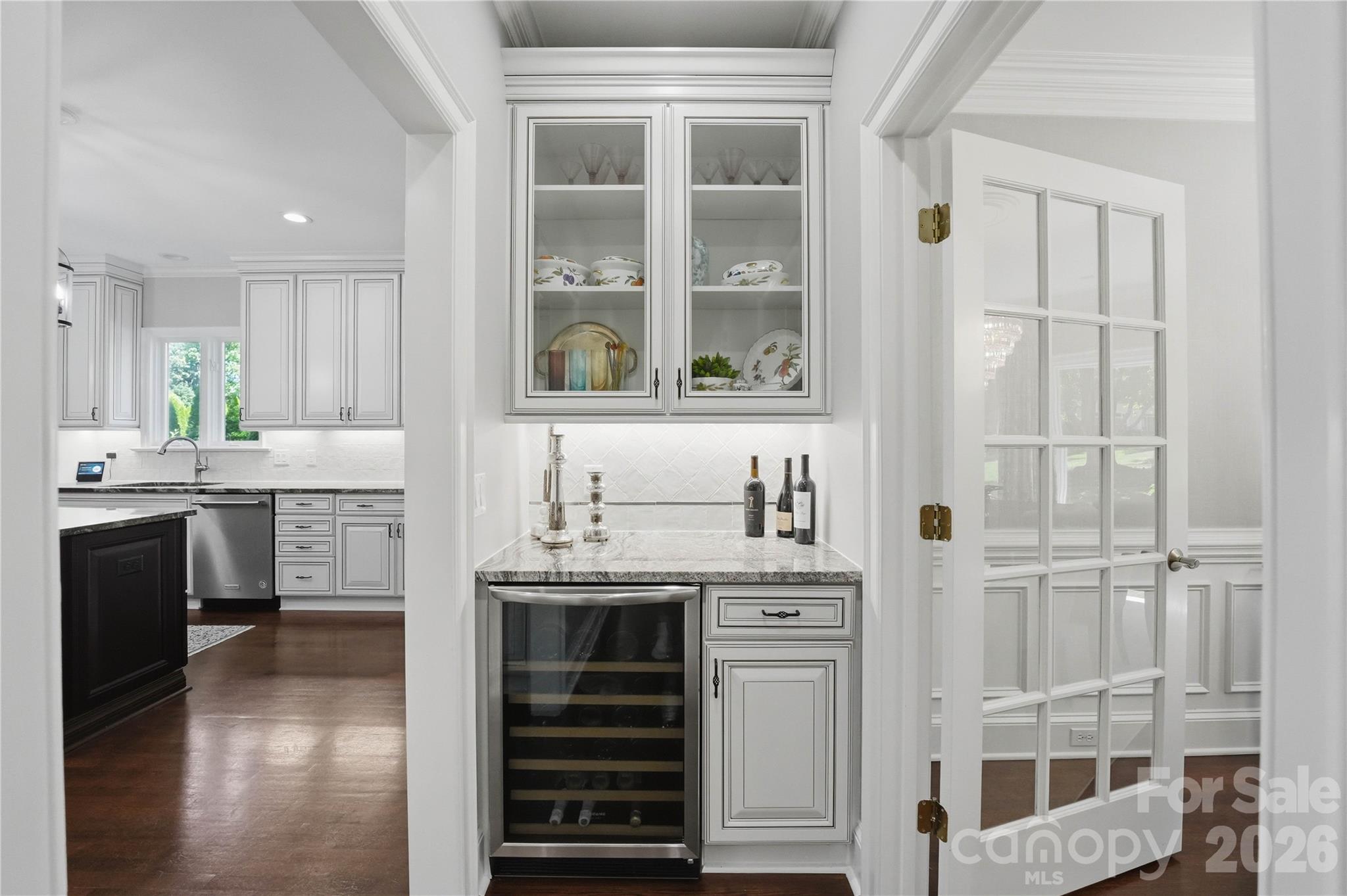 The Peninsula - Residential