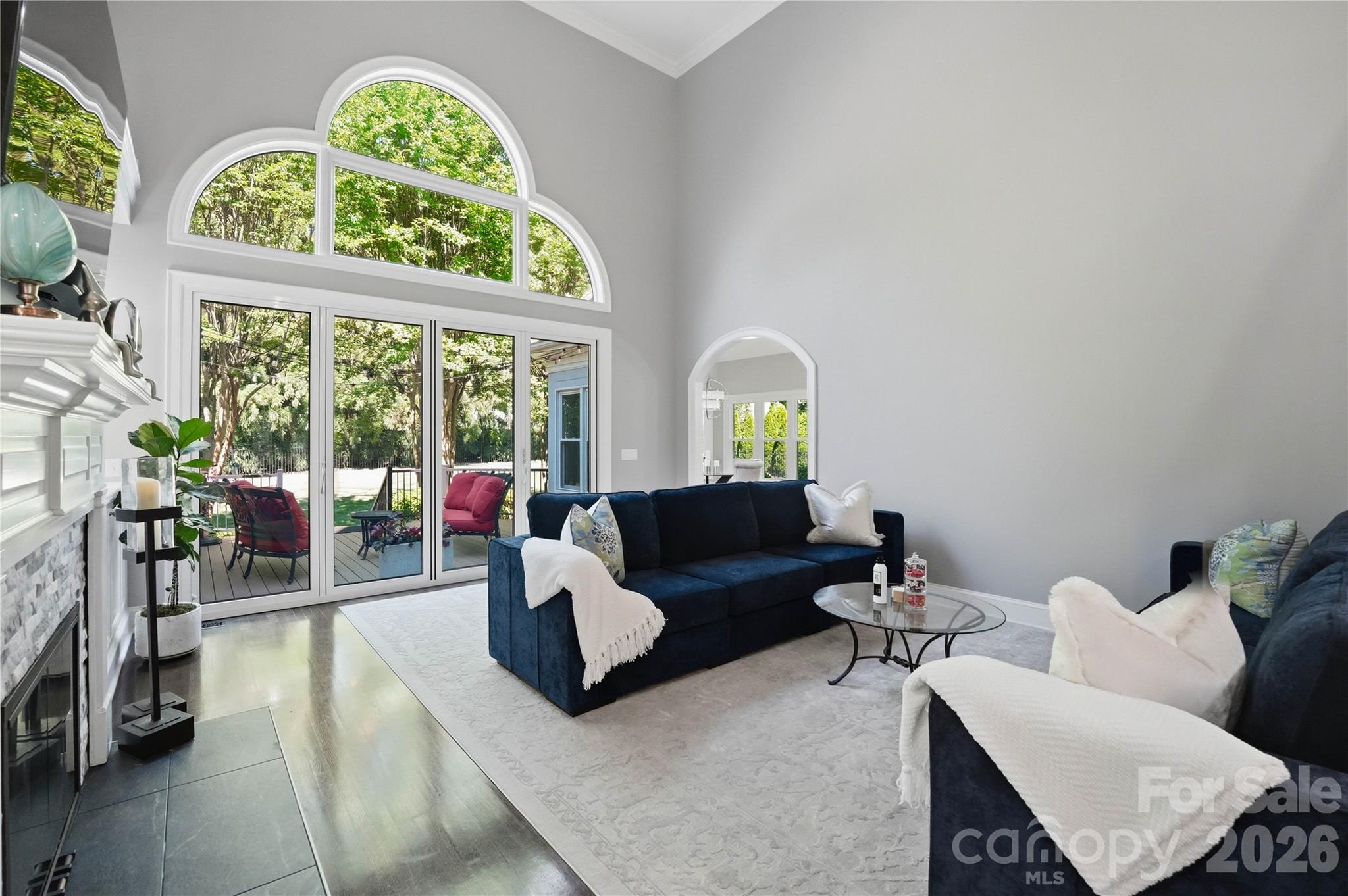 The Peninsula - Residential