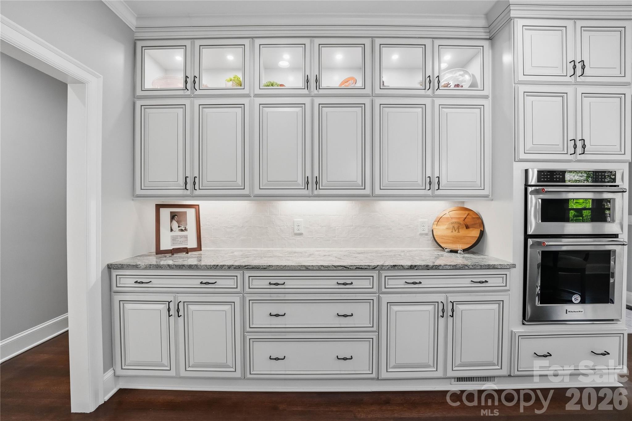 The Peninsula - Residential