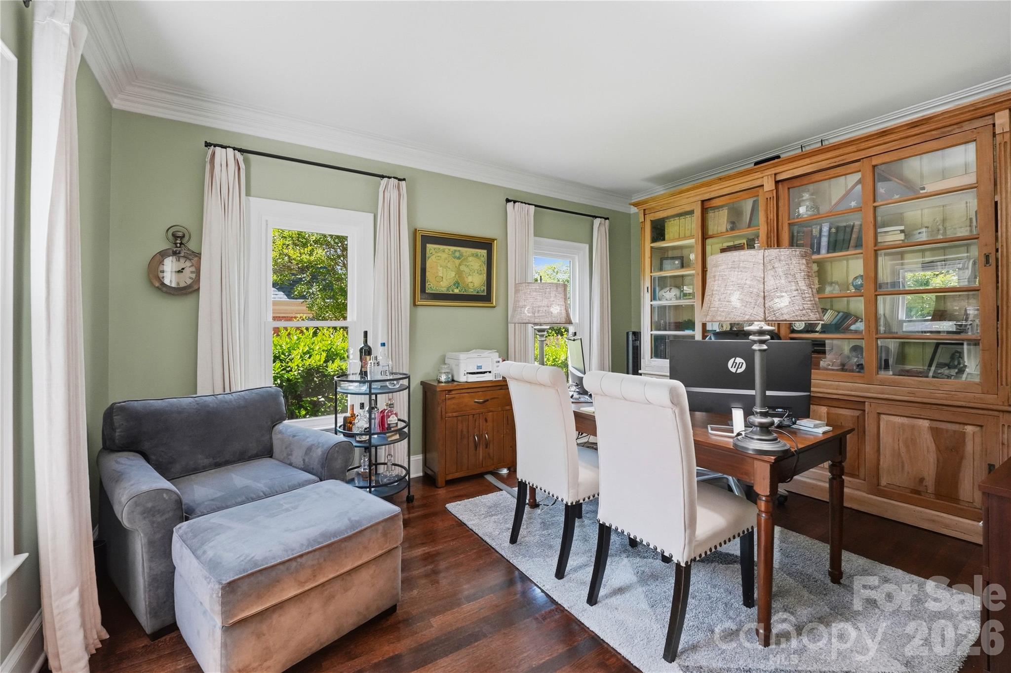 The Peninsula - Residential