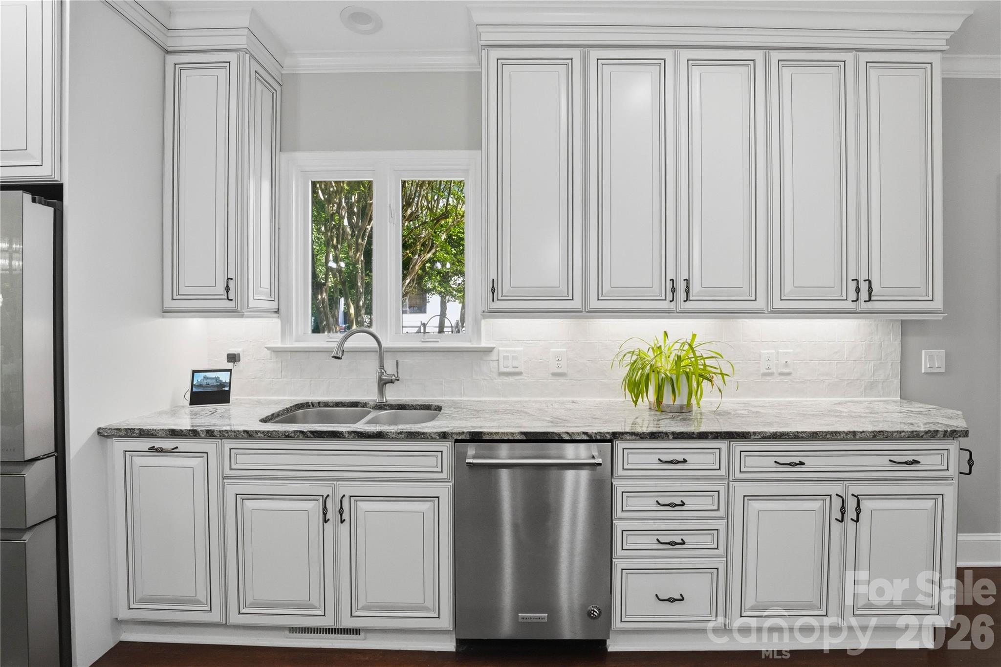 The Peninsula - Residential