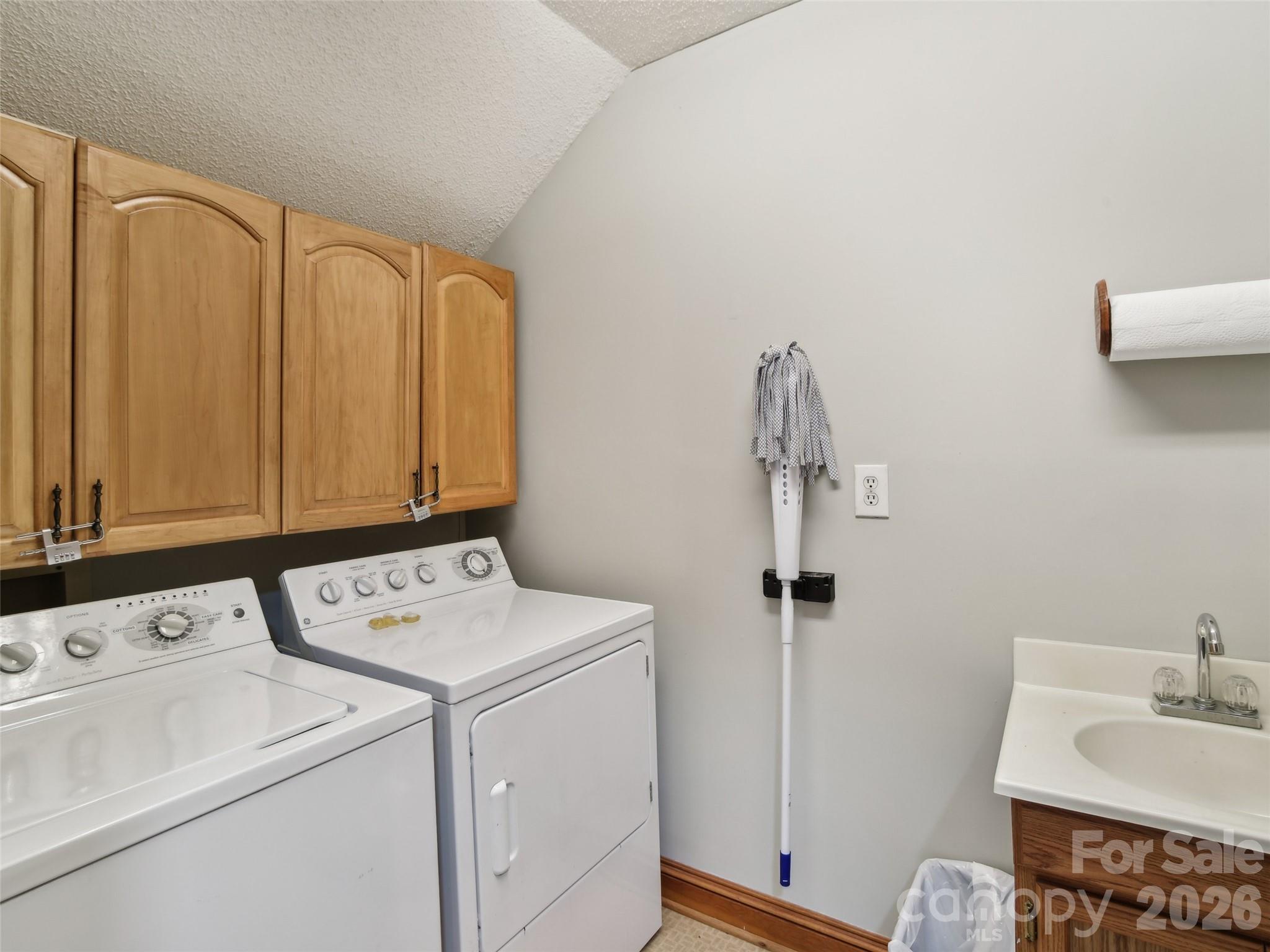 Rumbling Bald on Lake Lure - Residential