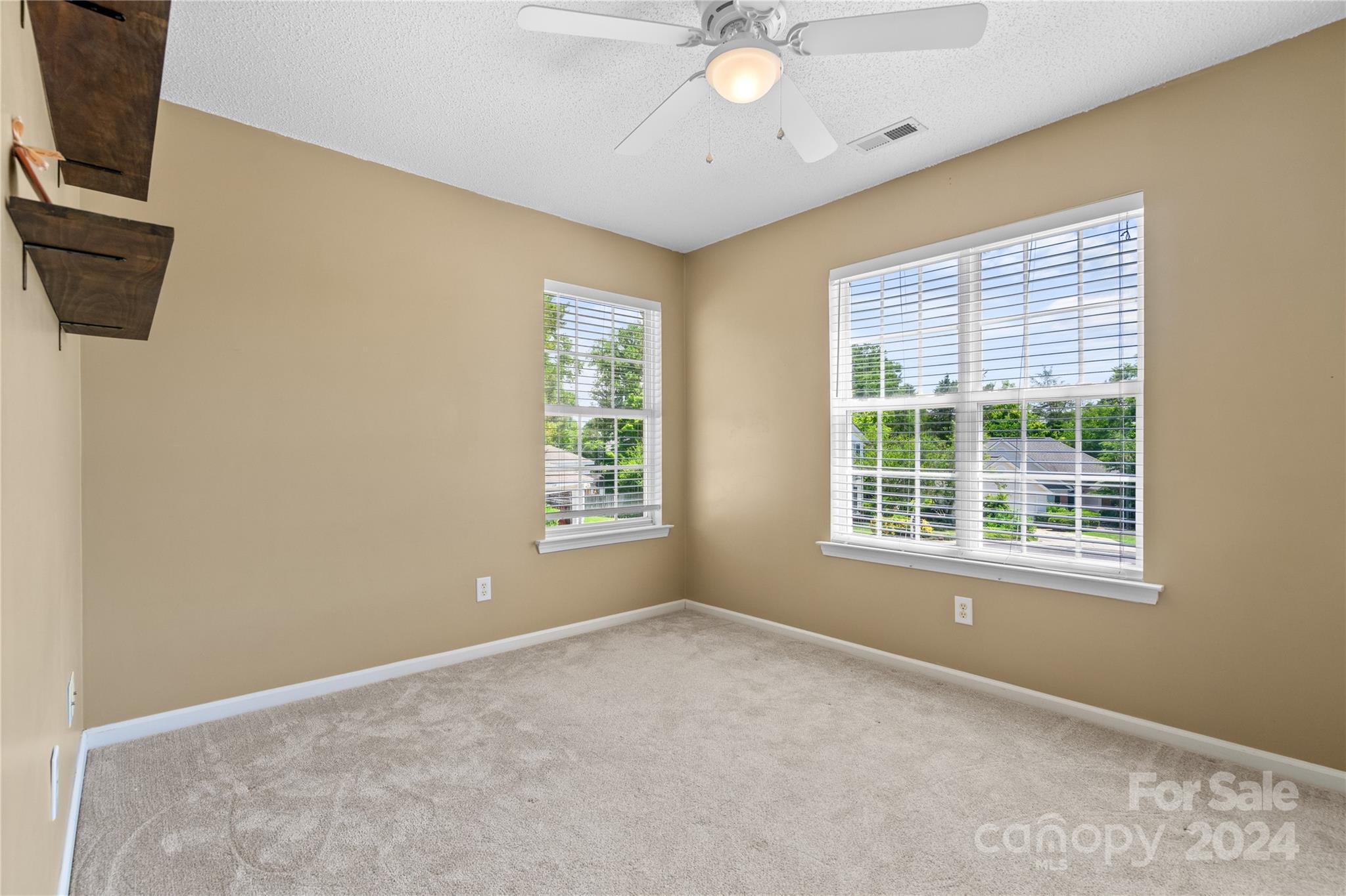 Hollythorn - Residential