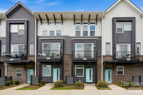 Photo of 235 S Bruns Avenue, Charlotte, NC 28208 (MLS # 4398515)