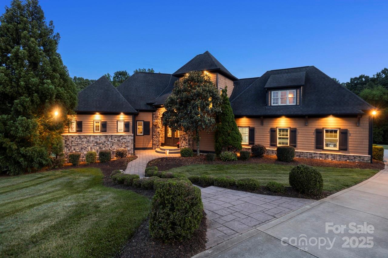 270 Sandhills Court
