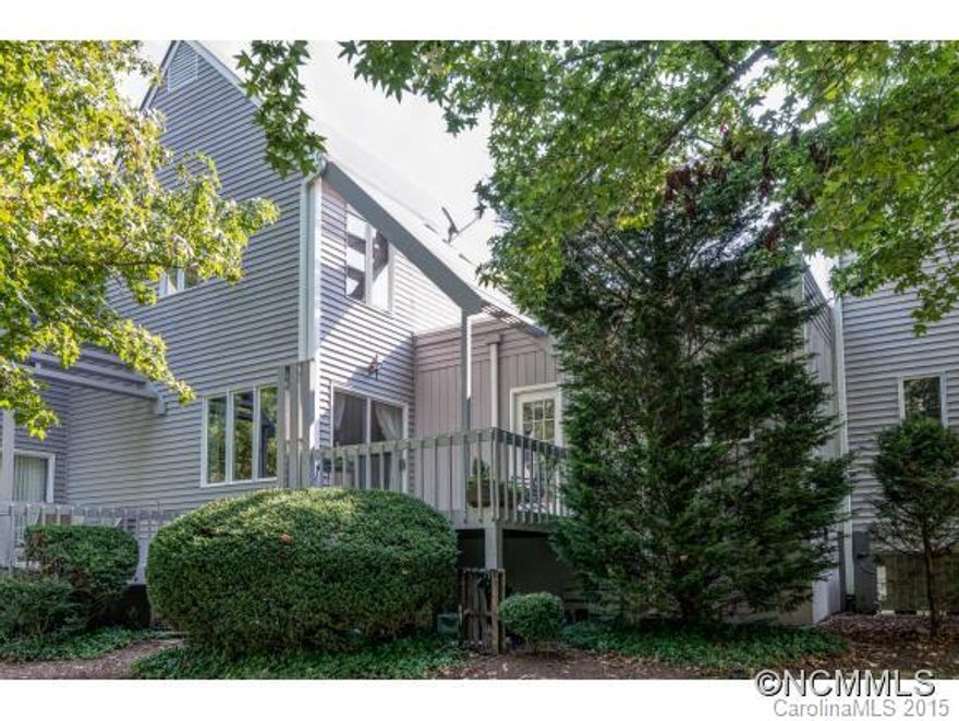 Great Black Mountain location. Lynx condo - 3 bedroom, 2 bath with view of golf course & master on main level. Custom cherry cabinets in kitchen & master bath. Crown molding throughout. Ceramic tile in baths.  Covered front porch, back deck with golf course views. Condo fees include access to pool, clubhouse, exterior maintenance, water & sewer.