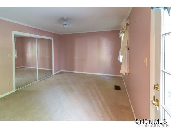 The Lynx Condominium - Residential