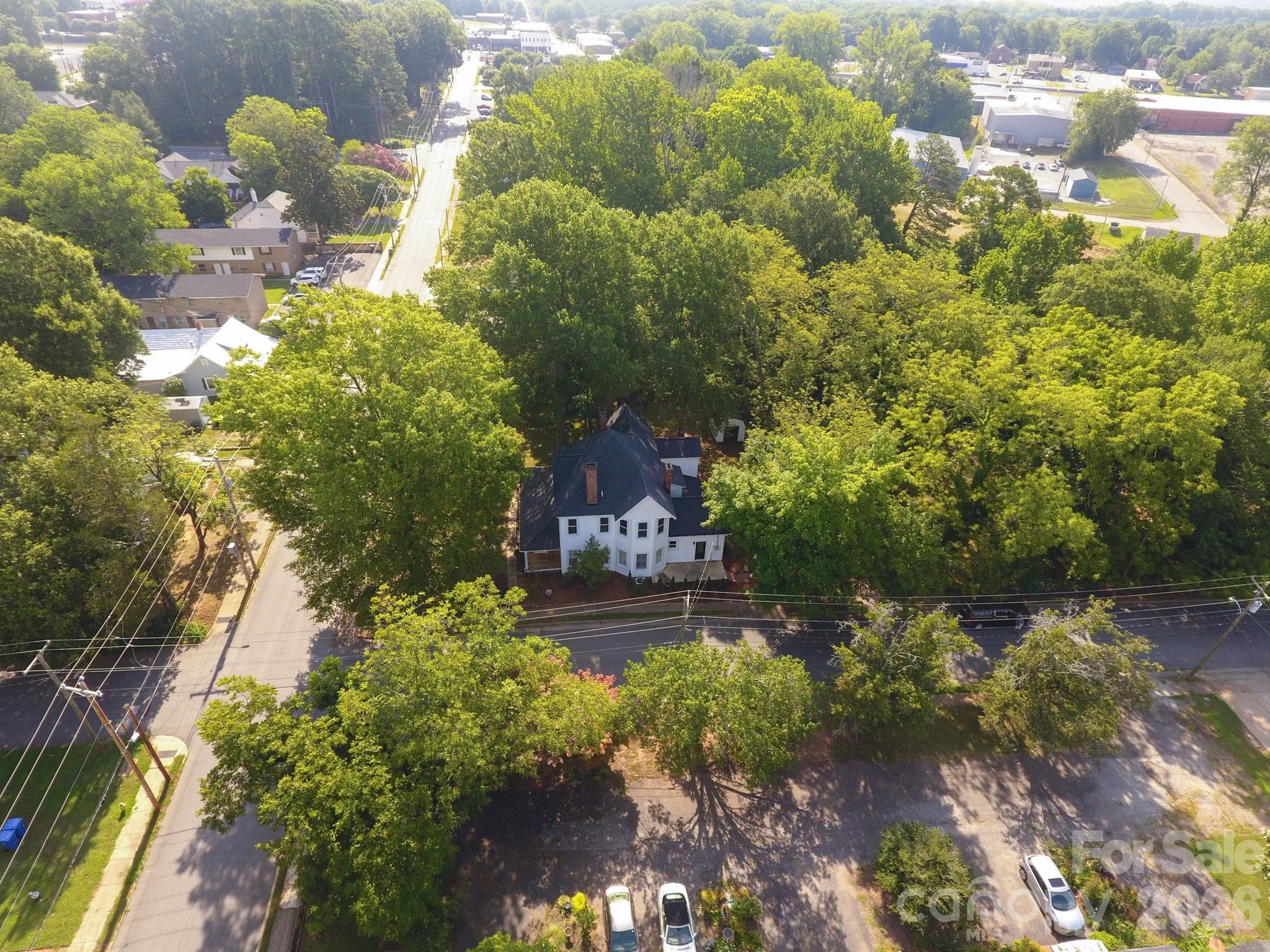 313 Gold Street