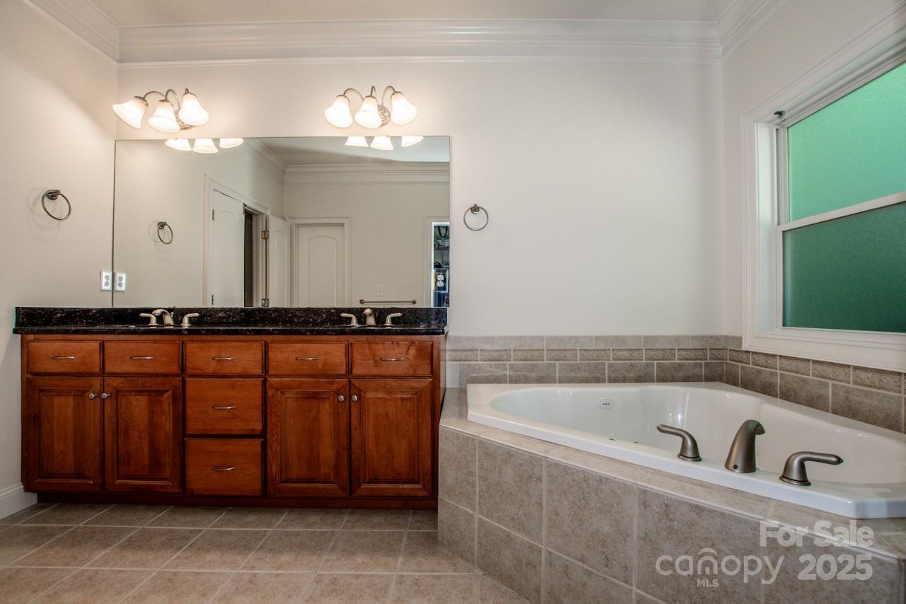 Maple Leaf - Residential