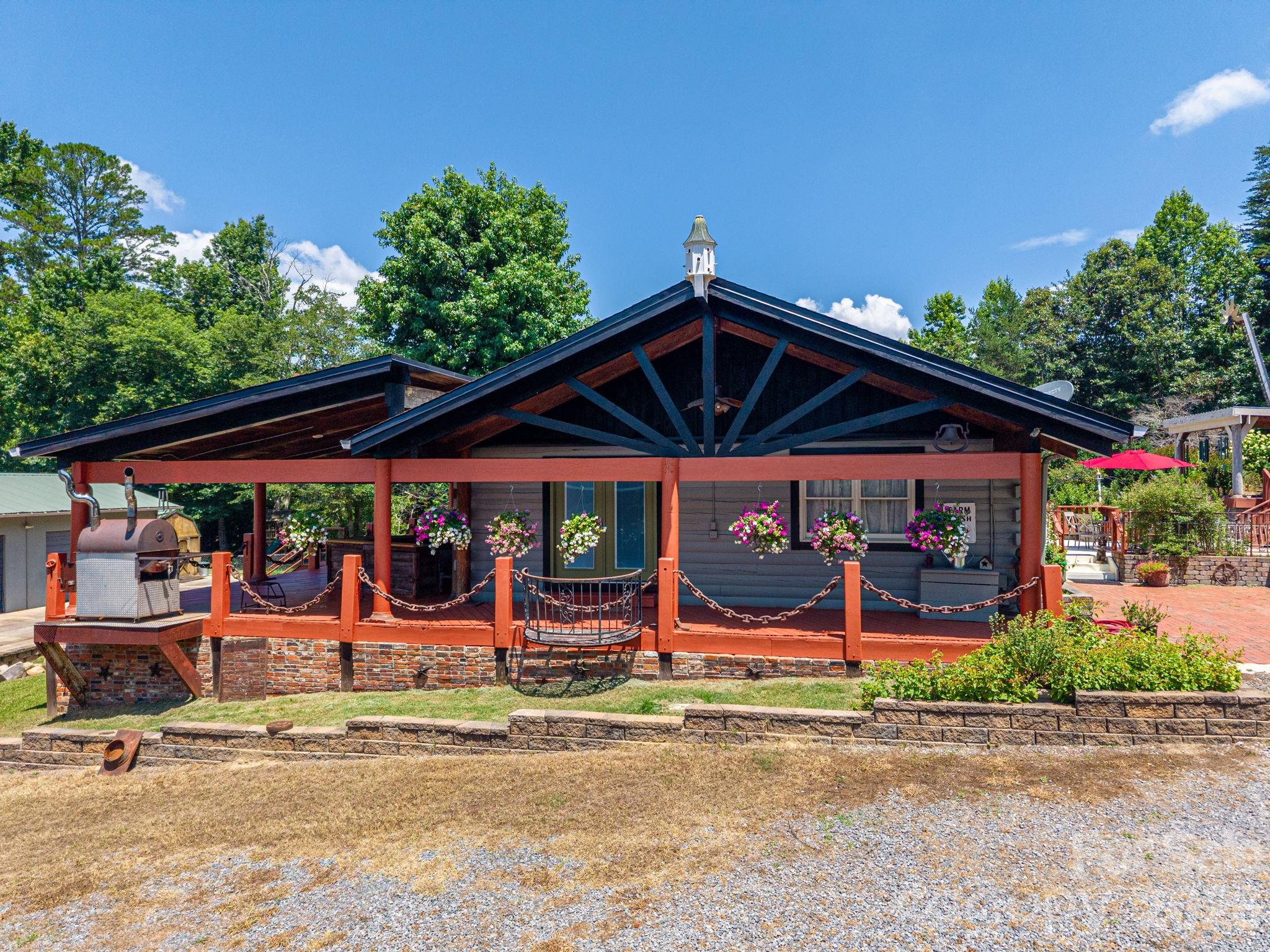 120 Wiggins Lane