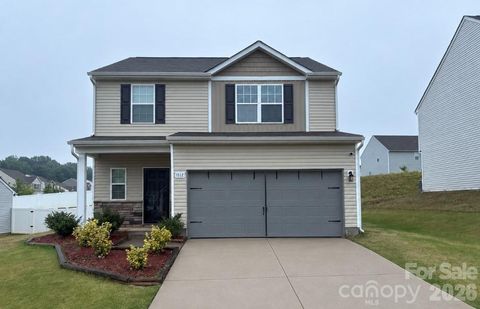 Photo of 1112 Creedmore Court, Charlotte, NC 28215 (MLS # 4385093)