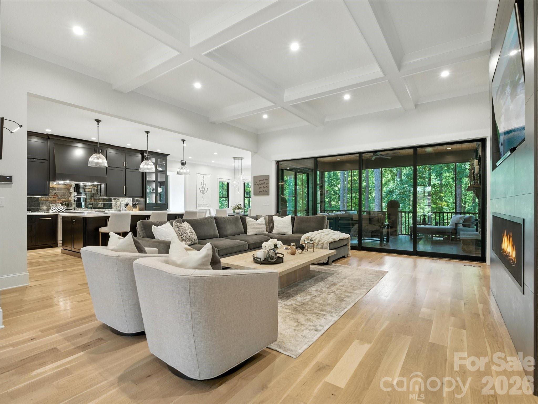 Riverchase Estates - Residential