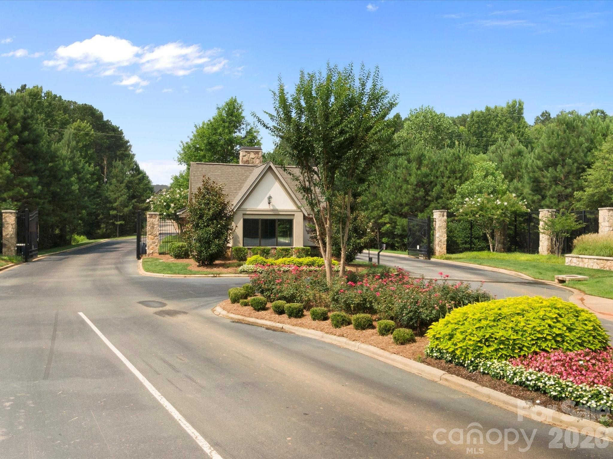 Riverchase Estates - Residential