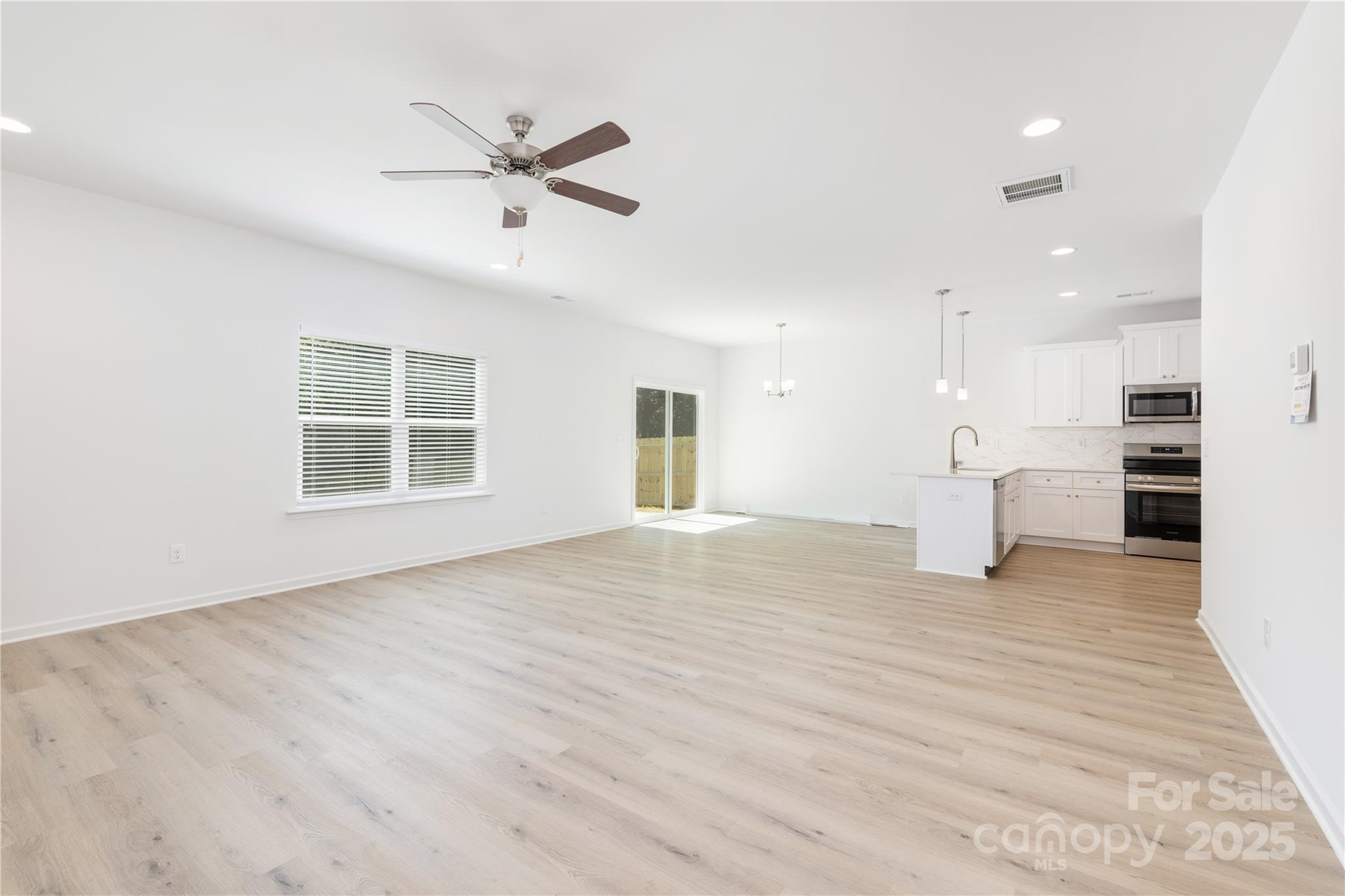 1125 Thayer Glen Court