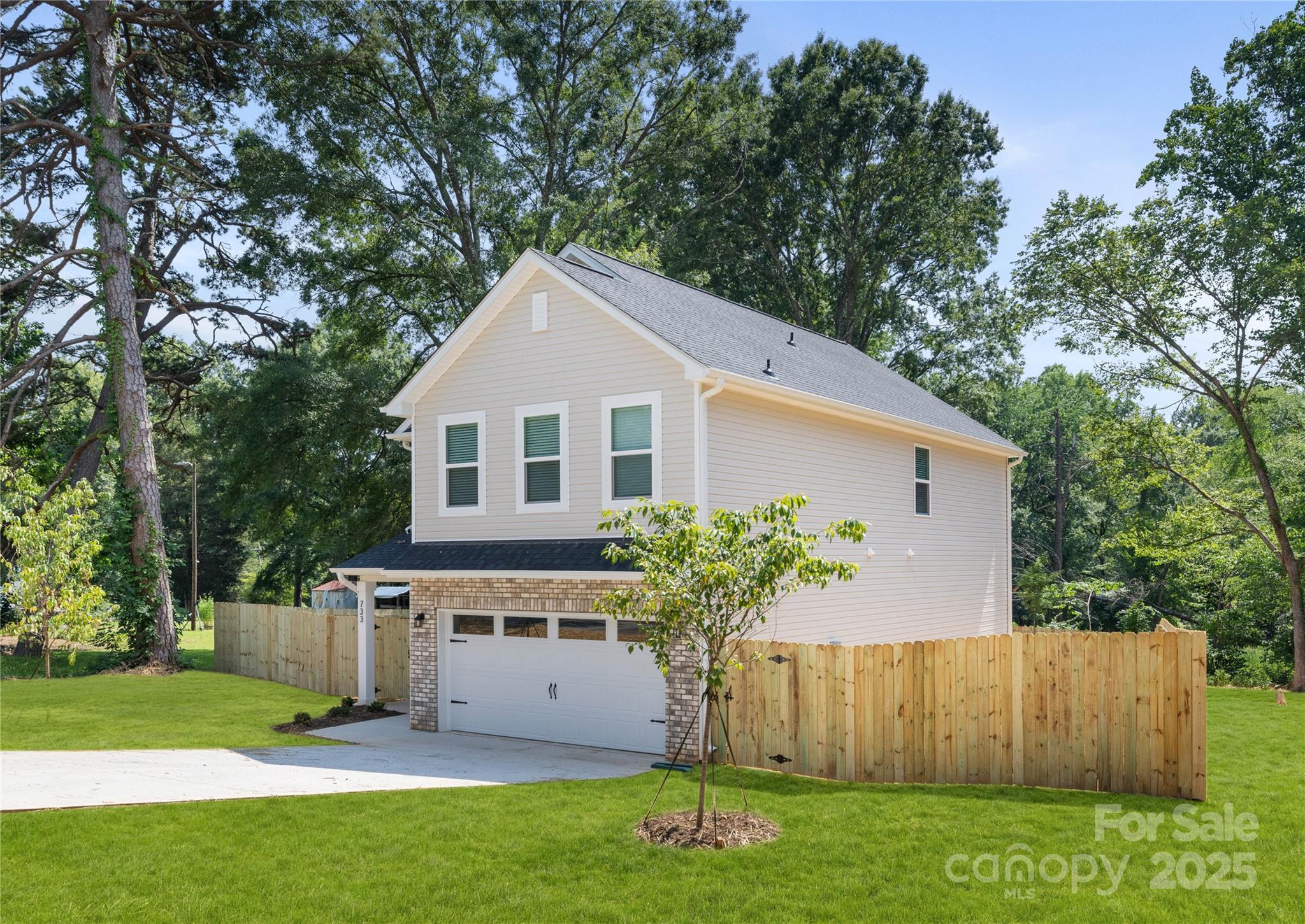 1125 Thayer Glen Court