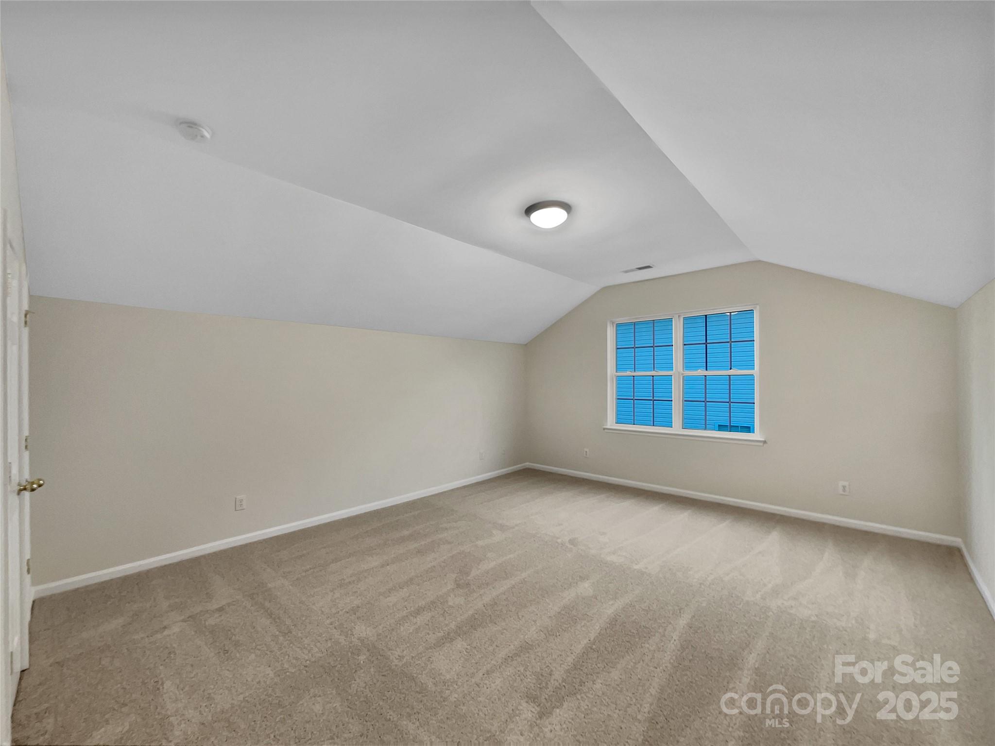 5002 Fine Robe Drive