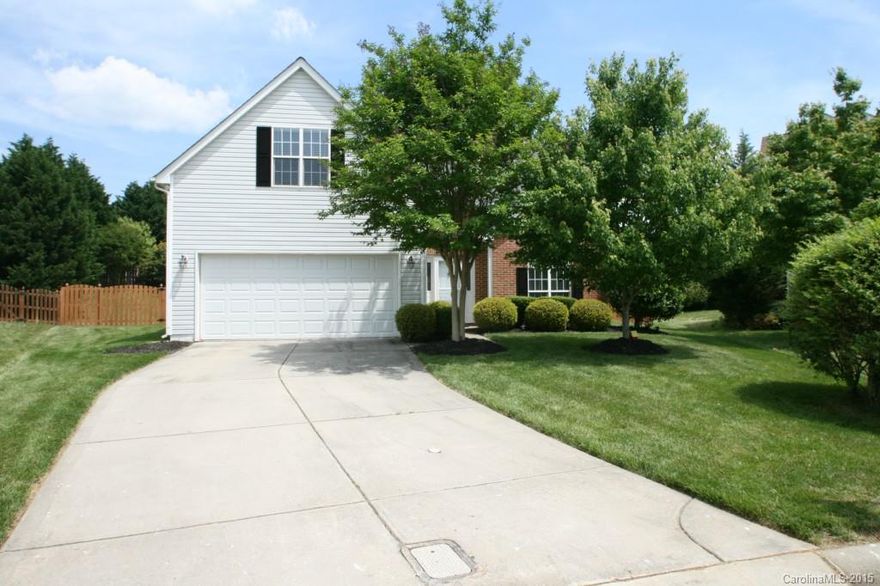 Beautiful home with master on the main level in Ballantyne!  One of the largest lots in Southampton on cul-de-sac w/private fenced backyard.  Hardwoods throughout main living areas, Kit opens up to GR, brkft bar w/pendant lights, stainless steel appliances, built in bookshelf, landscape lighting, Roof 2012. 4th Bed/Bonus Room. Top rated schools! Close to Schools, Shopping & Restaurants! This neighborhood has a social committee, swim team & fun events throughout the year. Accepting back up offers