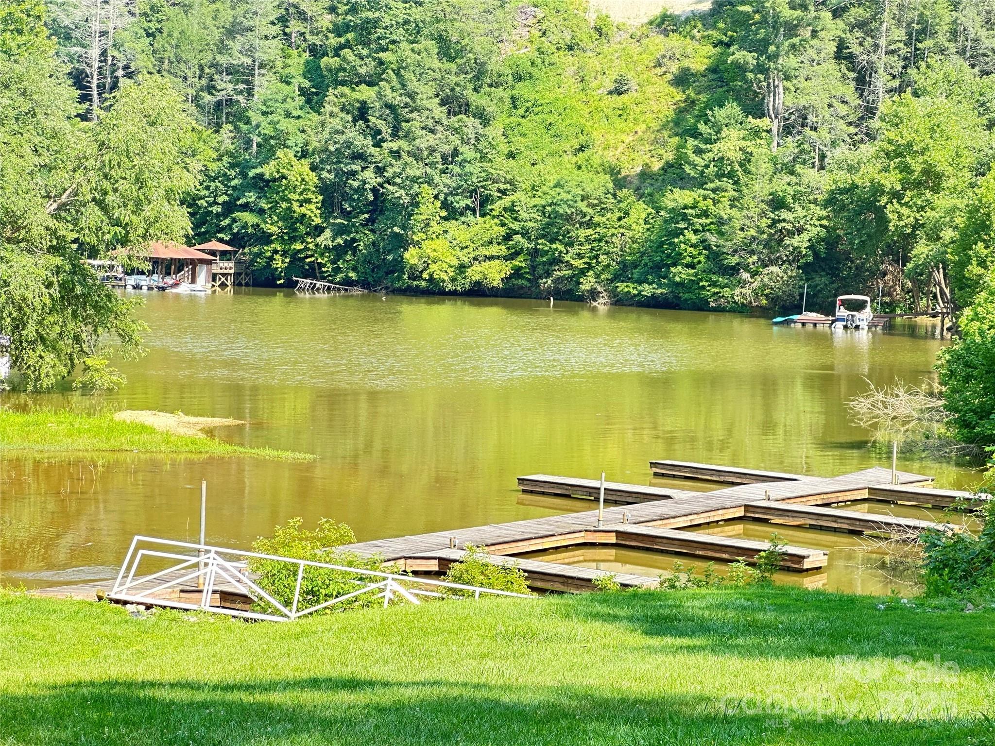 Plantation Point - Land