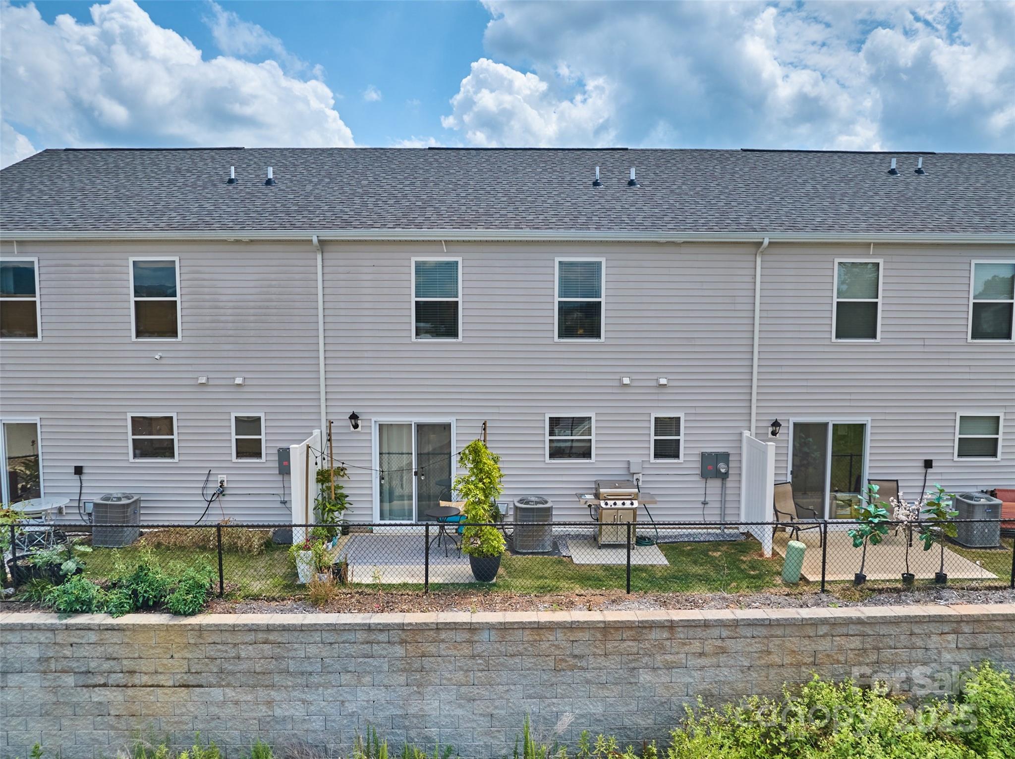 Northridge Commons - Residential