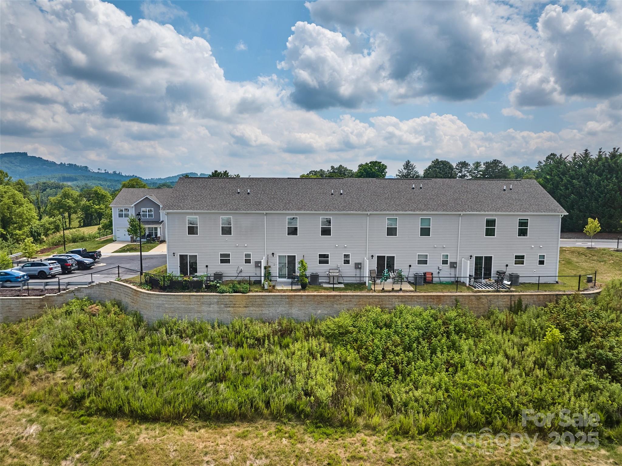 Northridge Commons - Residential