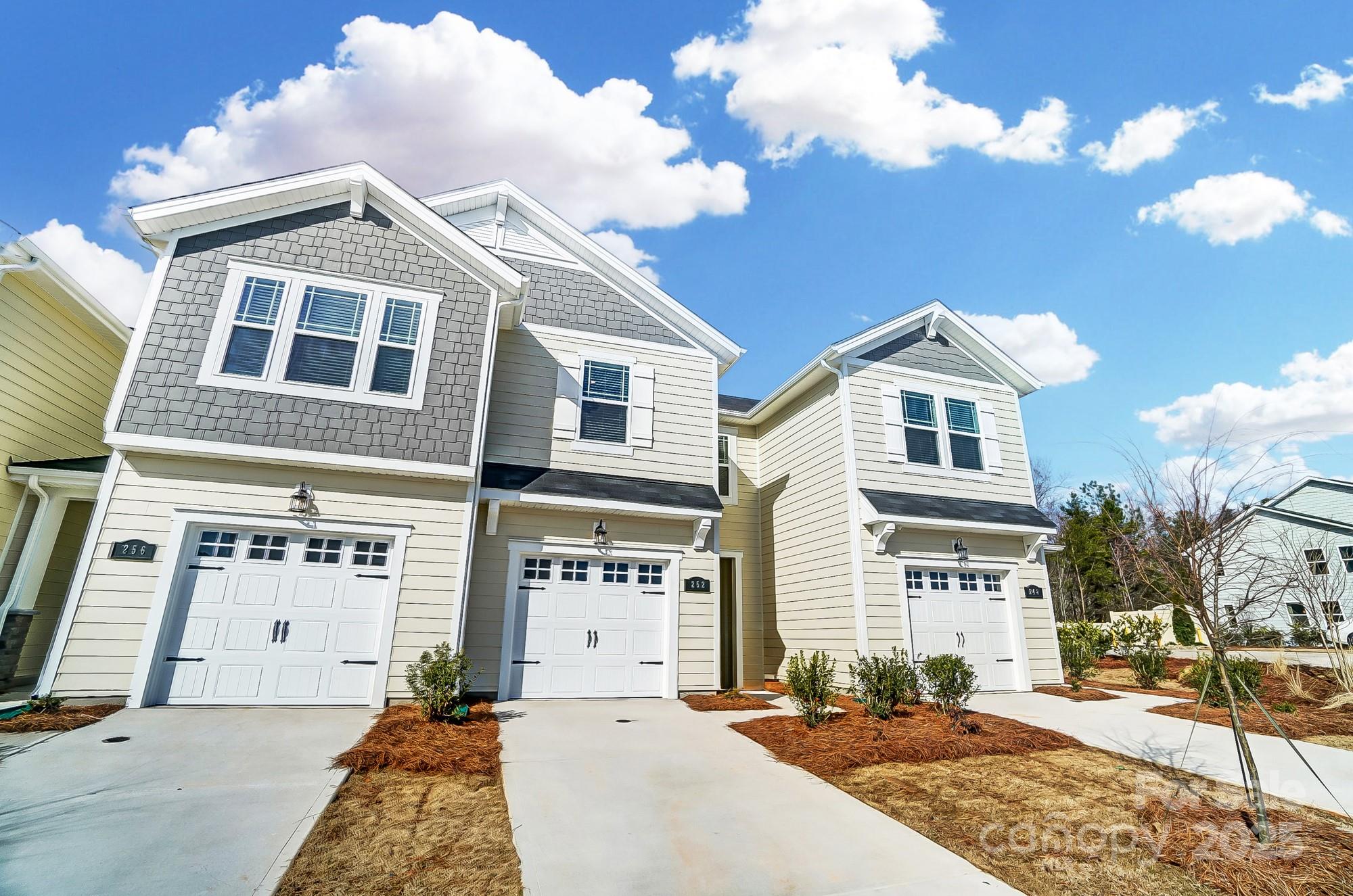 Arbor Chase - Residential