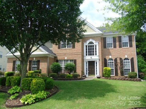 Photo of 10820 Knight Castle Drive, Charlotte, NC 28277 (MLS # 4309148)