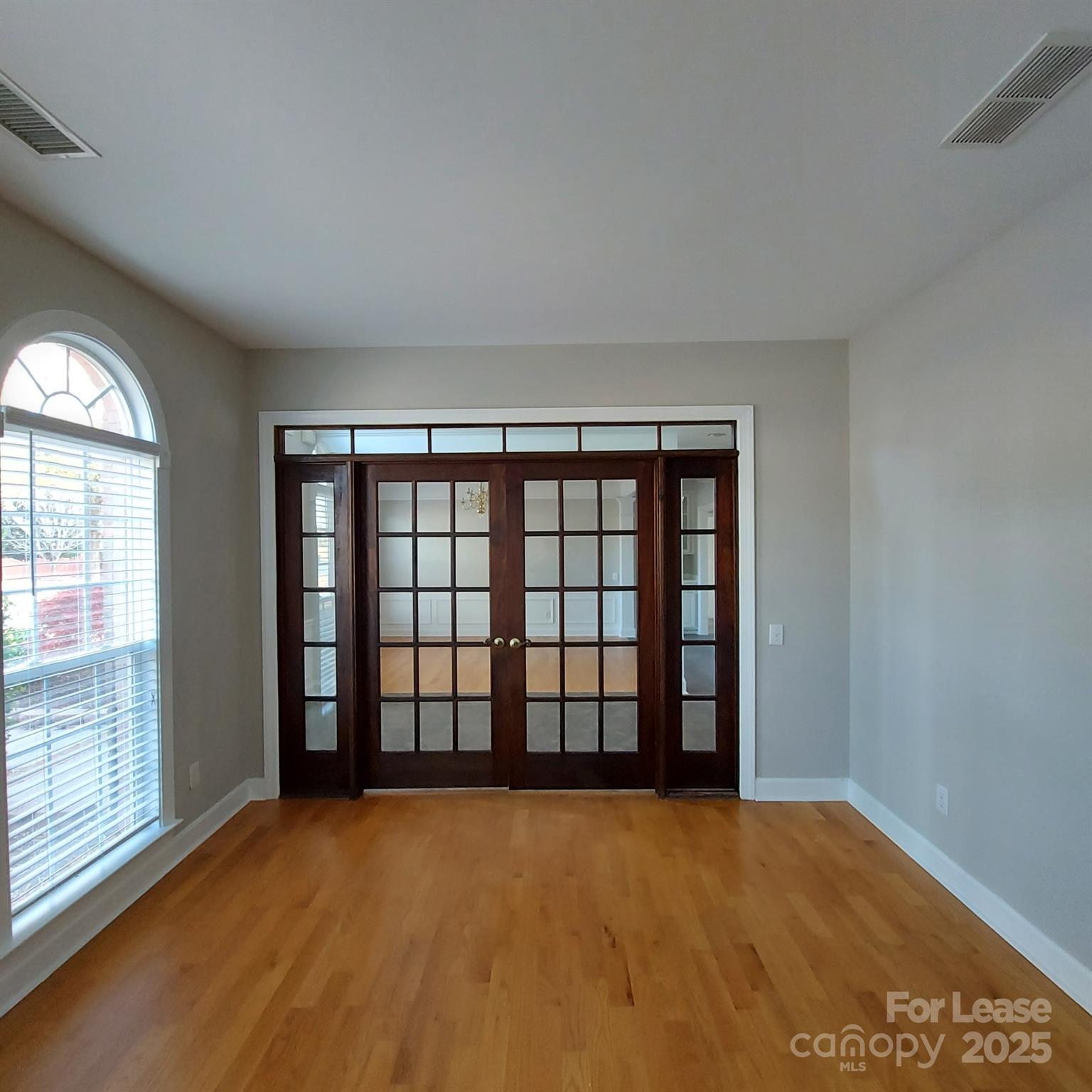 10820 Knight Castle Drive