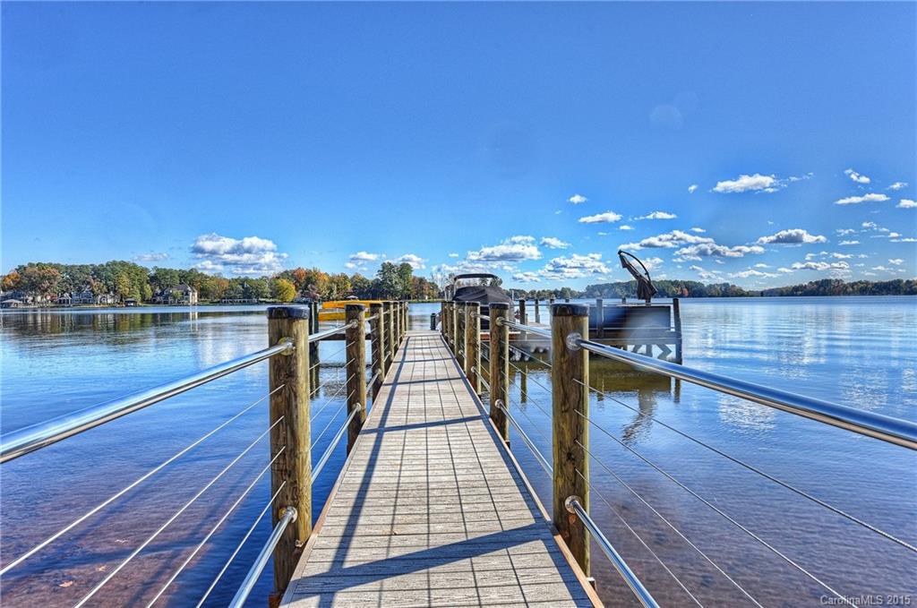 The Peninsula - Residential