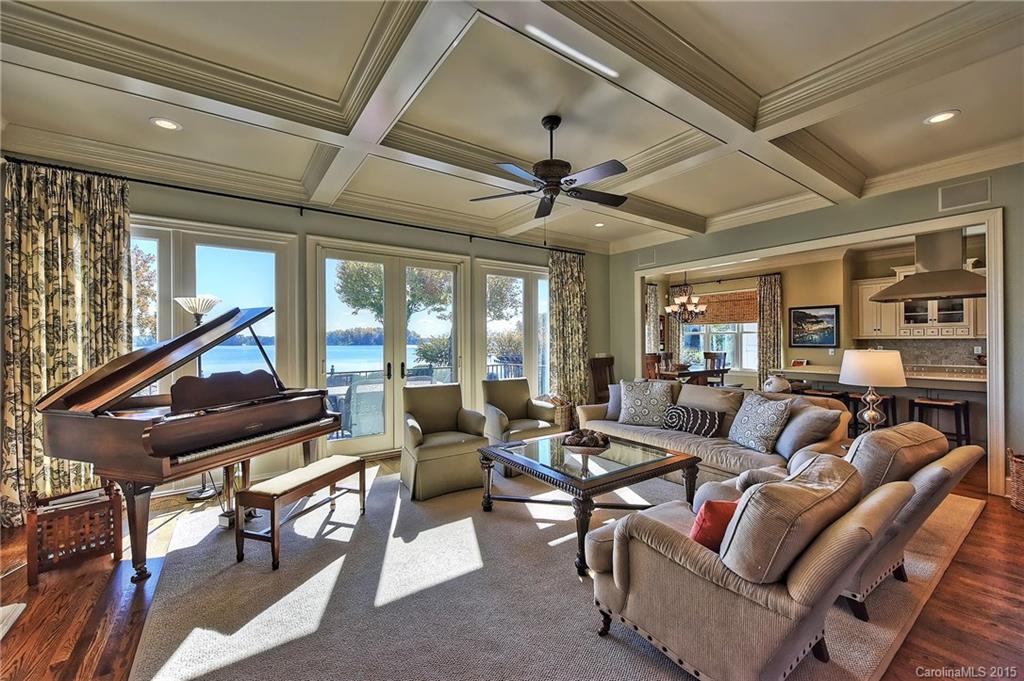 The Peninsula - Residential