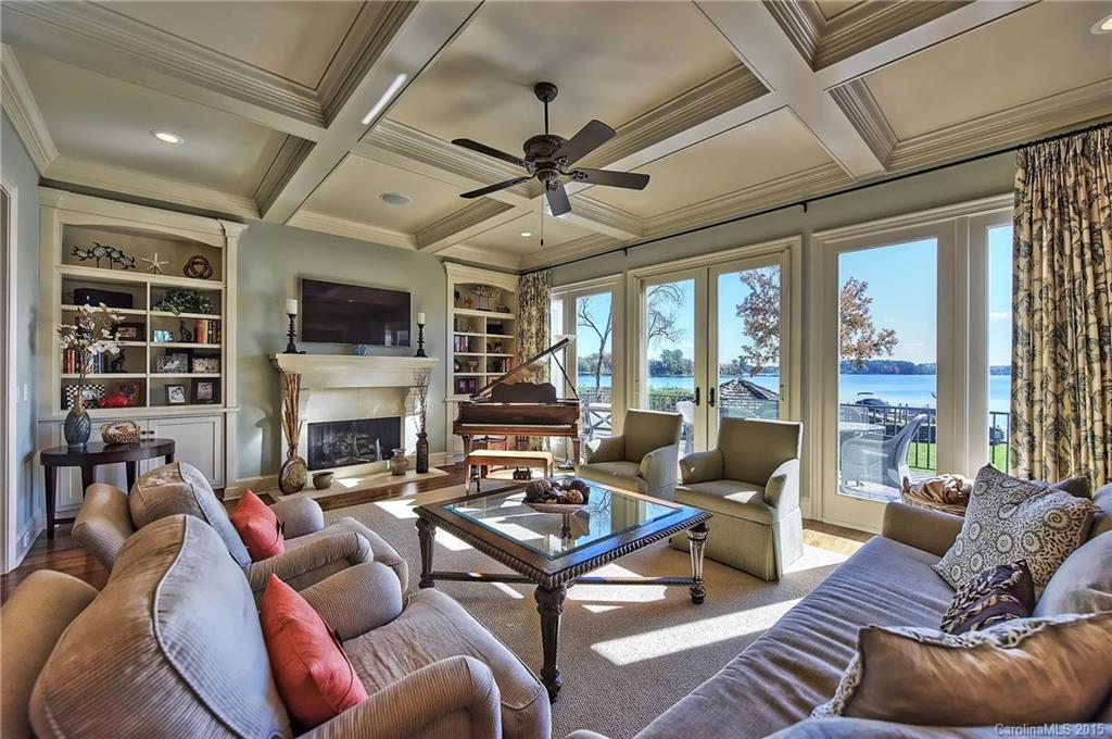 The Peninsula - Residential