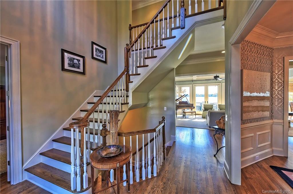 The Peninsula - Residential