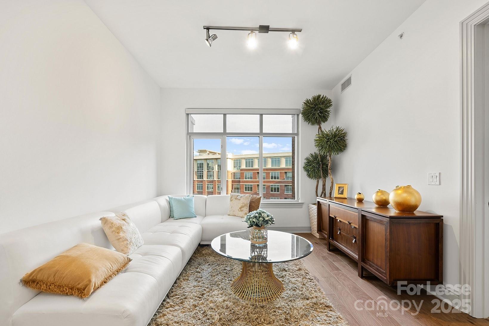 South End - Residential Lease