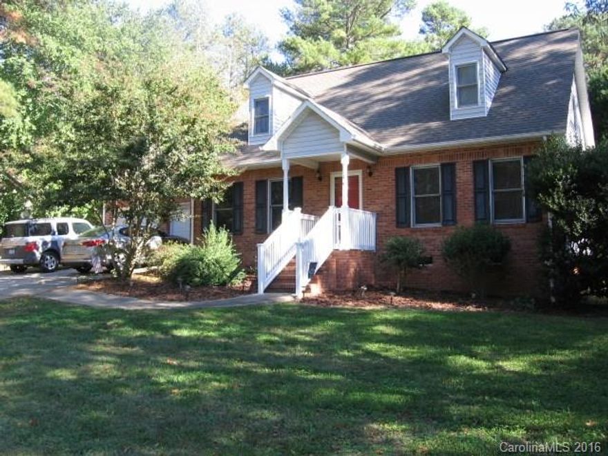 Check out this move in ready home. Lovely kitchen has breakfast area & granite counter tops,tile backsplash & tile floor, Harwood floors on main level in Master bedroom, Living Room ,Dining Room & Hallway.Cozy 16x12 screened porch w/new tile floor.16x26 Patio.owner has replaced several light fixtures, hot water heater, HVAC 4 yrs old. roof in 2011. 2 car garage 22x24, .62 acres,refrigerator, washer & dryer remain. 1 year home warranty included. room in backyard for a pool.