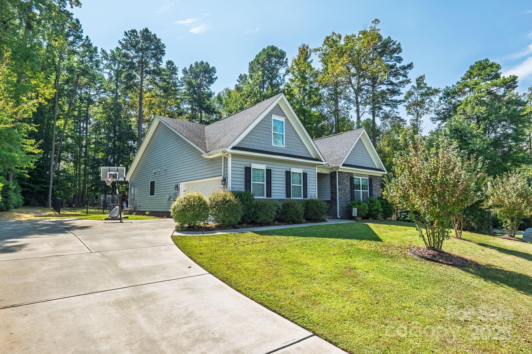 119 Clear Springs Road