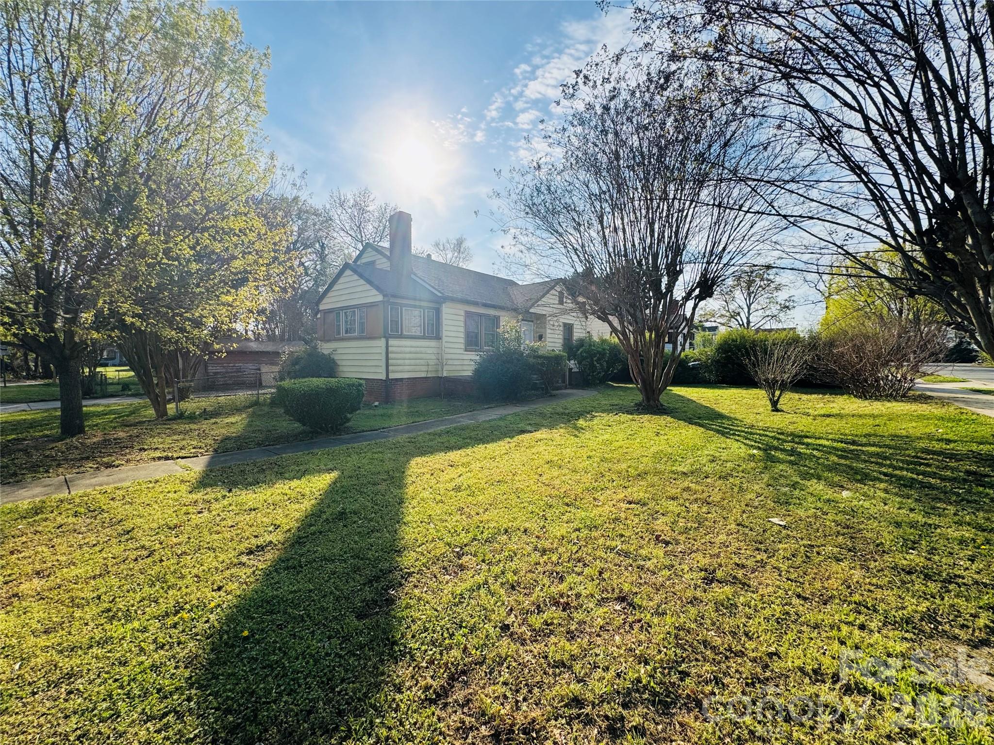3101 Dogwood Avenue