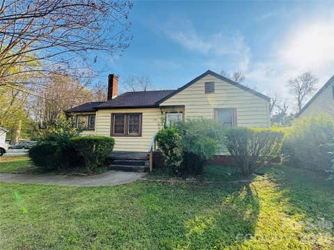 Photo of 3101 Dogwood Avenue, Charlotte, NC 28206 (MLS # 4362339)