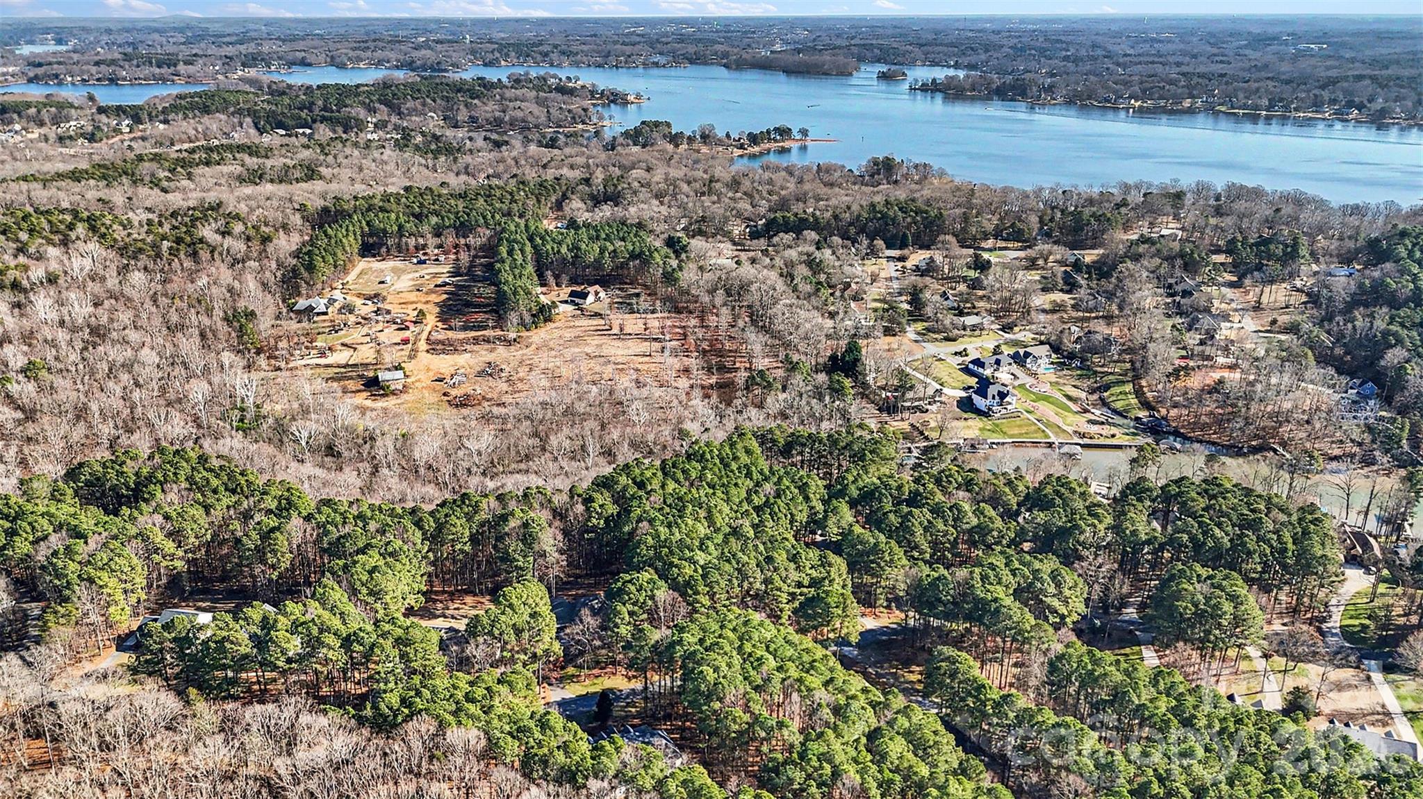 Somerset On Lake Norman - Residential