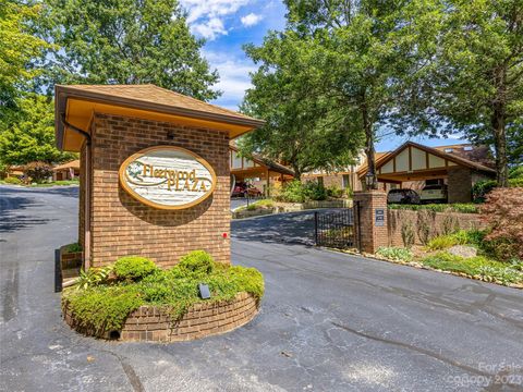 A home in Hendersonville