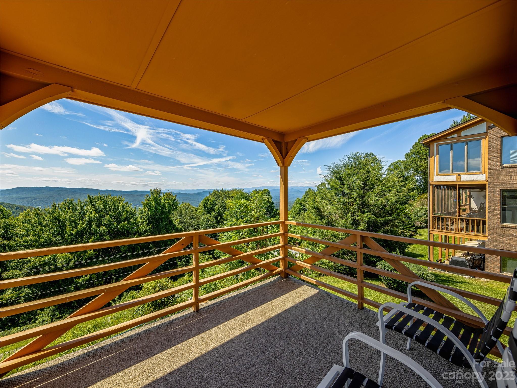 Fleetwood Plaza - Residential