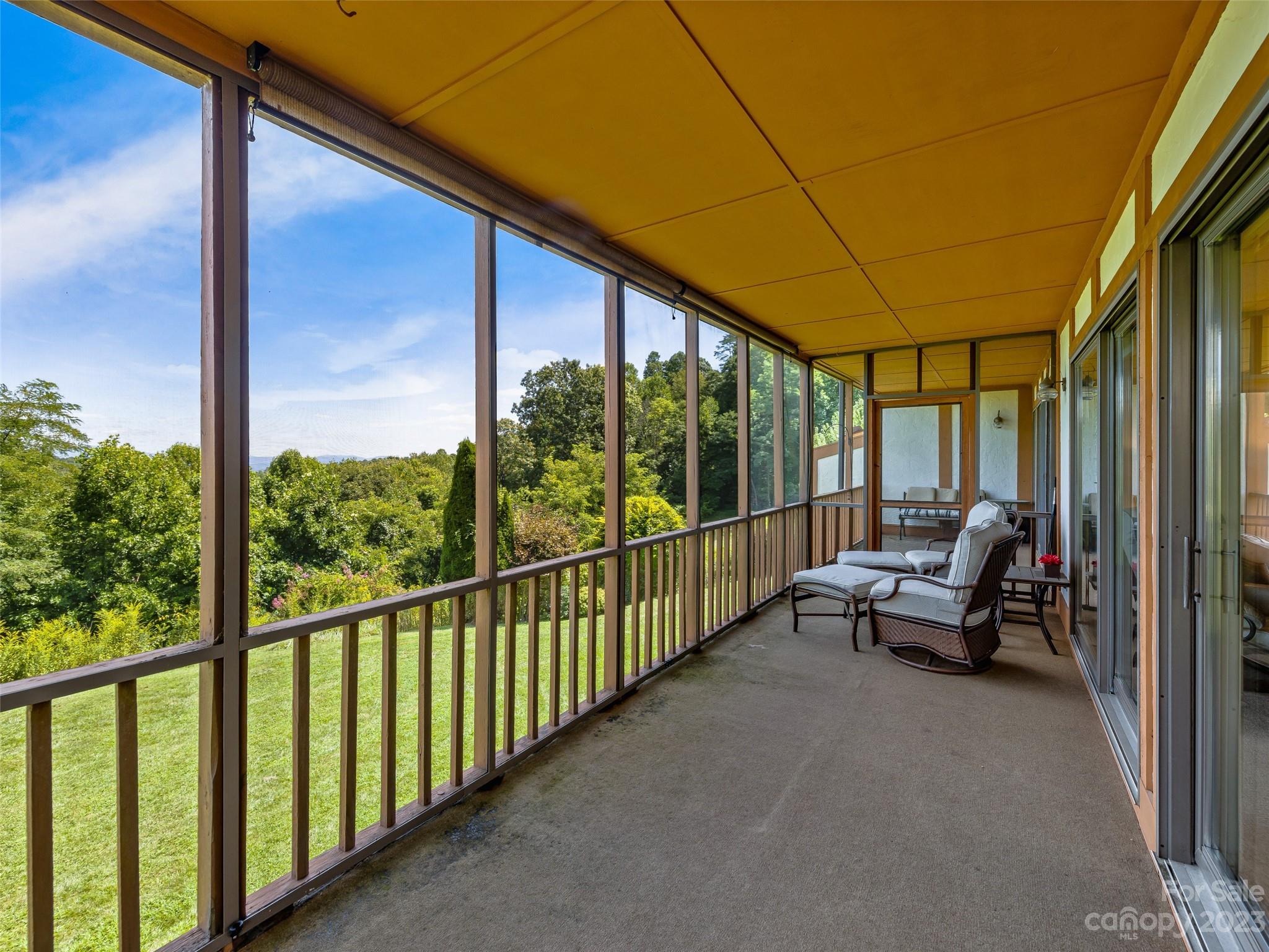 Fleetwood Plaza - Residential