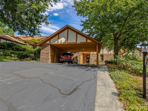 A home in Hendersonville