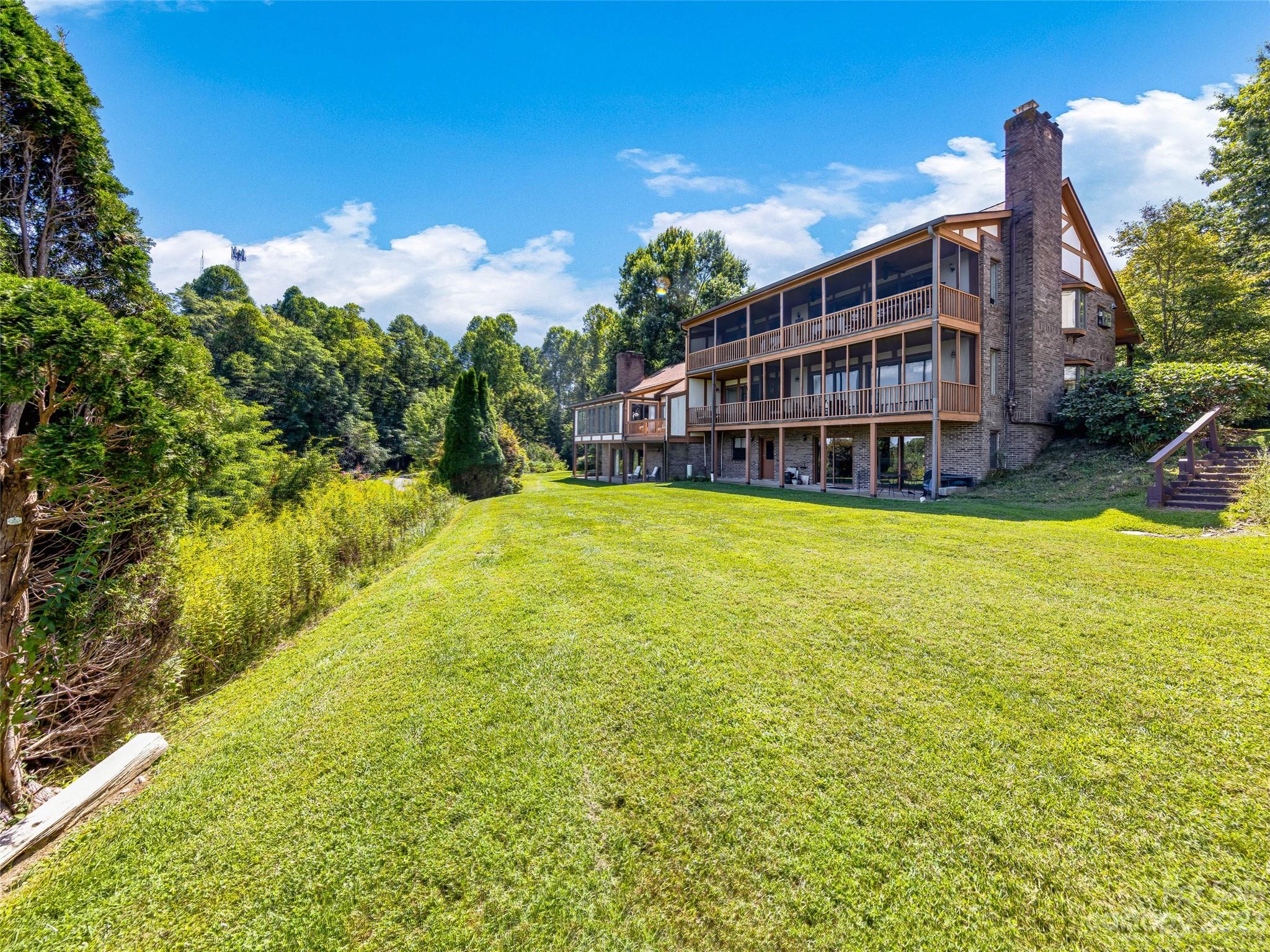 Fleetwood Plaza - Residential