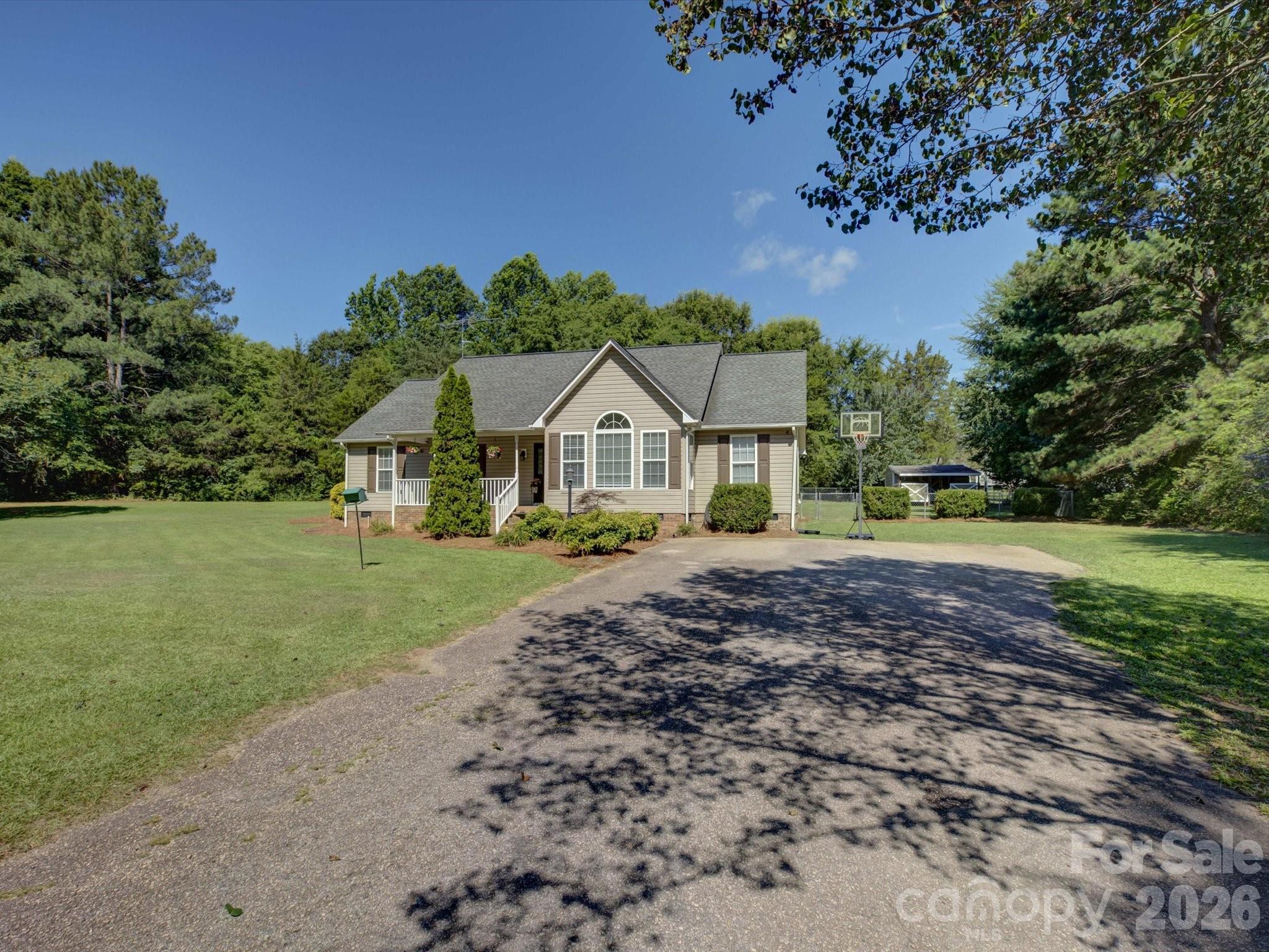 2436 Chester Highway