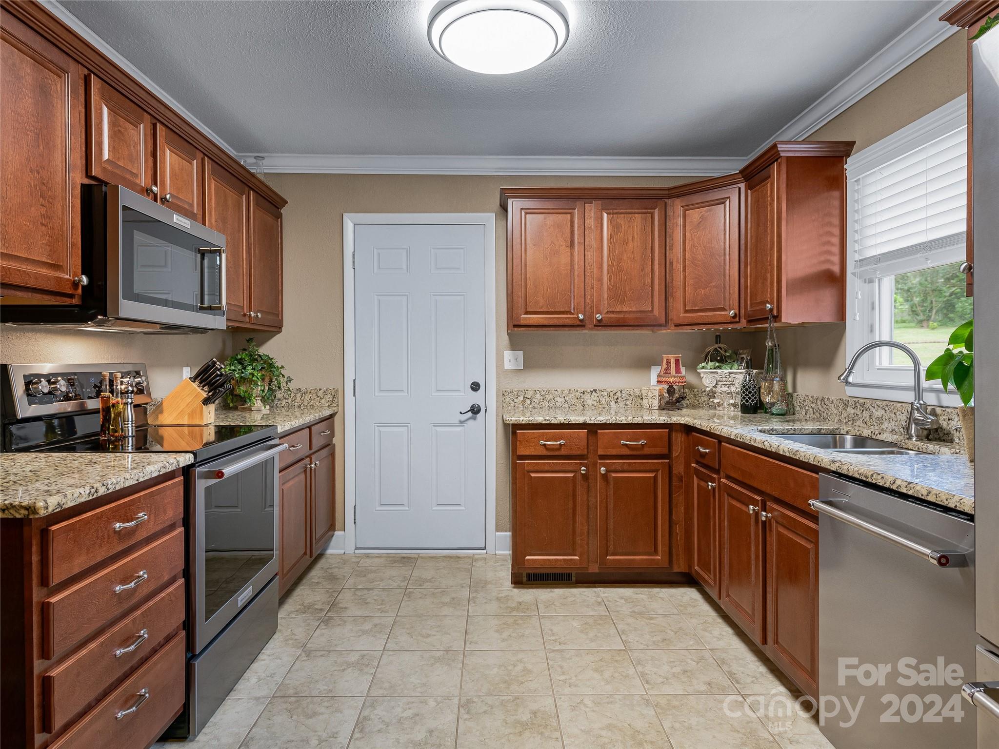 Knollwood - Residential