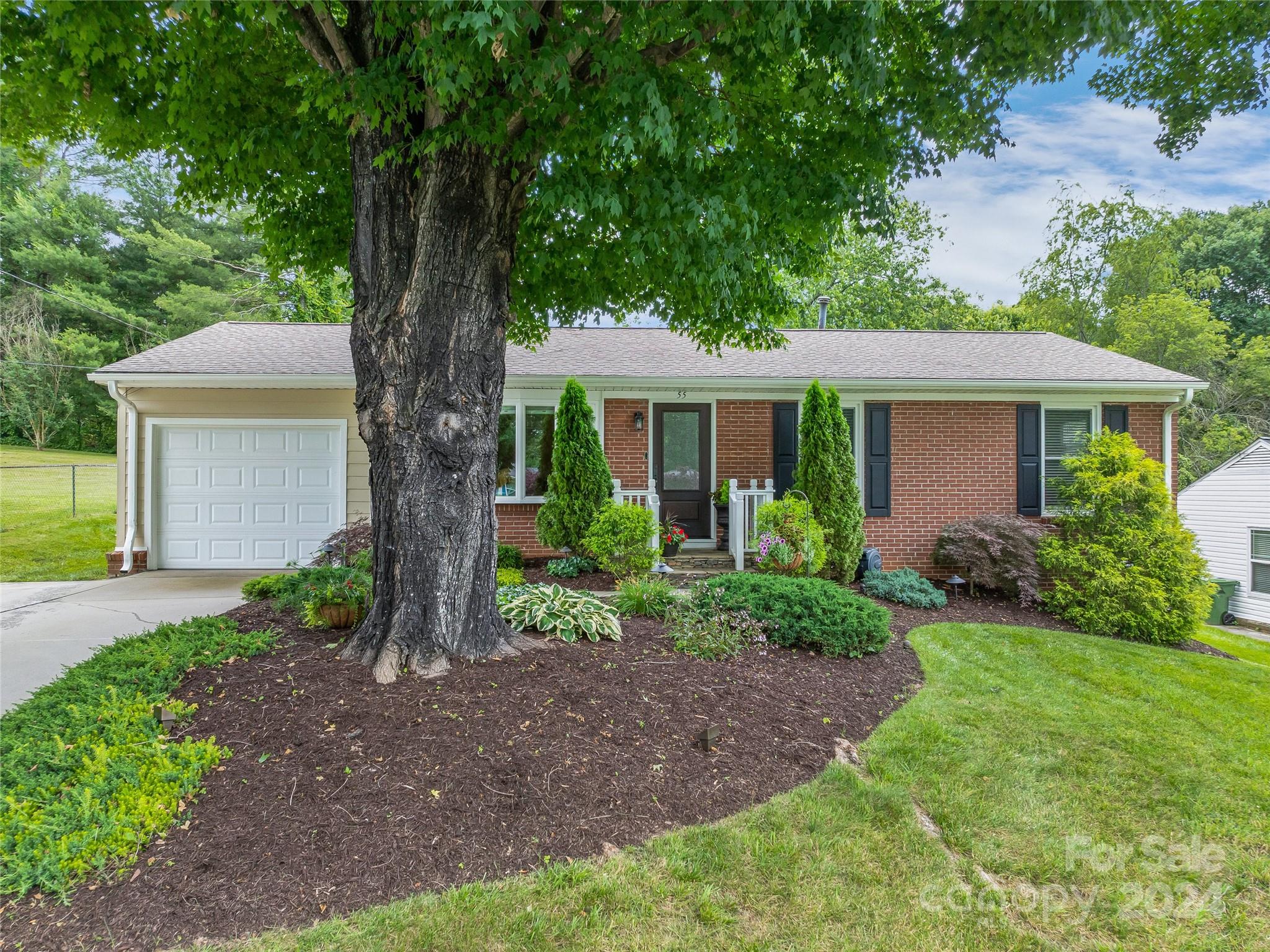 Knollwood - Residential