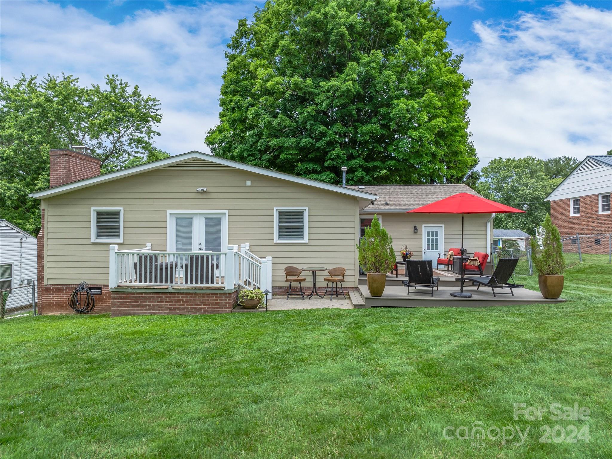 Knollwood - Residential